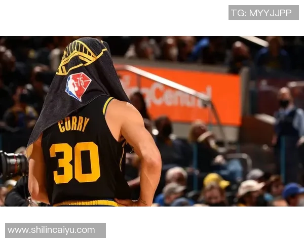 勇士队苦吞两连败但迎来曙光库里明天有望复出对阵步行者 勇士队苦吞两连败但迎来曙光库里明天有望复出对阵步行者